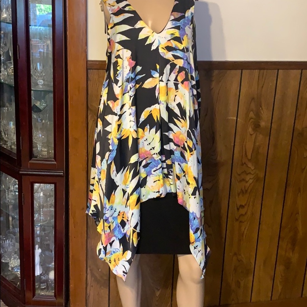 MUSE Midi Dress